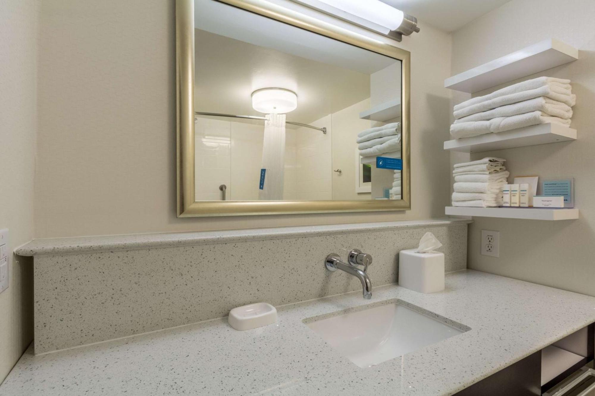 Hampton Inn Jackson Pearl Intrntl Airport Ngoại thất bức ảnh